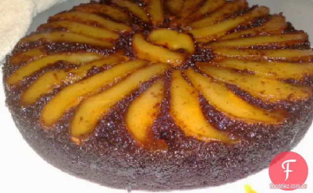 Bolo De Gengibre-Pêra De Cabeça Para Baixo