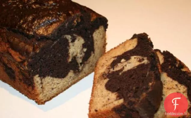 Bolo de mármore de Martha Stewart com cobertura de Chocolate branco
