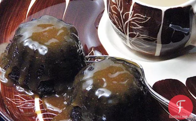 Bolo De Gengibre Com Chocolate Com Molho De Bourbon