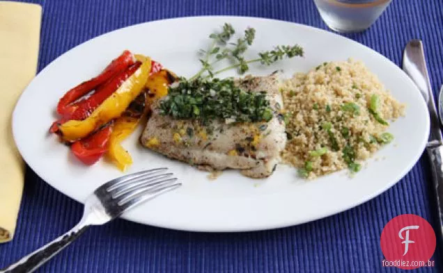 Sablefish grelhado com tomilho-limão Salsa Verde