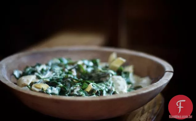 a para boa sorte: creamed collard greens