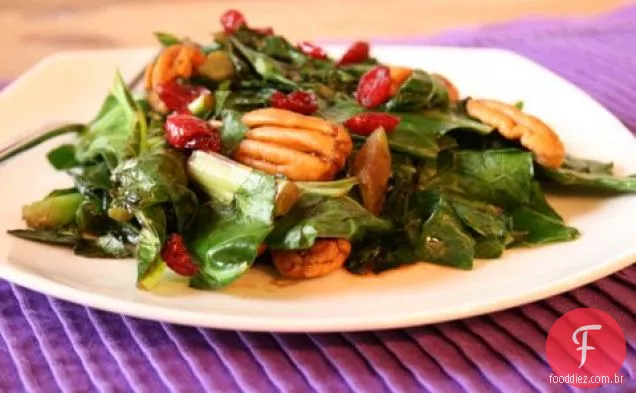 Balsâmico Glazed Collard Greens