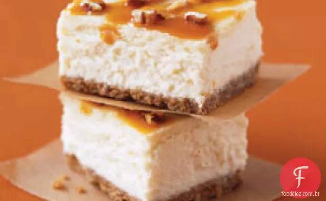 Barras Dobro Do Cheesecake Do Caramelo-Pecan
