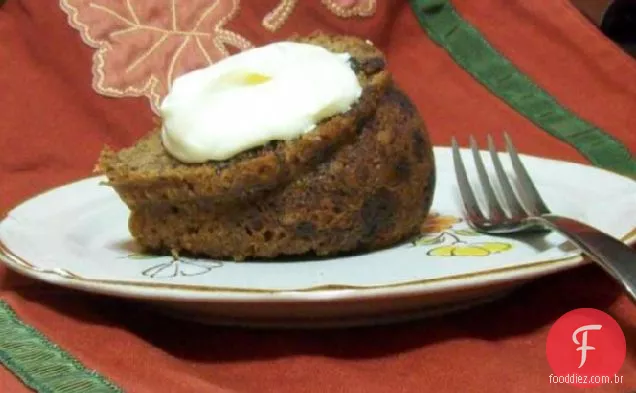 Bolo De Especiarias Com Cobertura Cremosa De Gemada