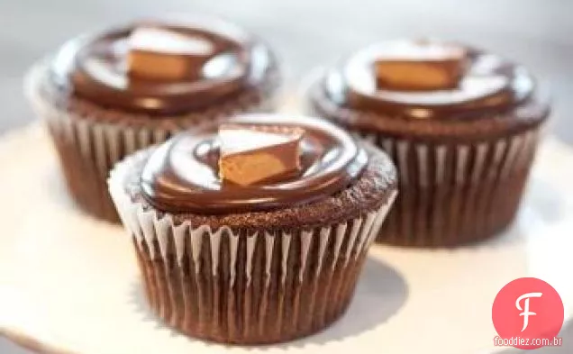 Os cupcakes de Ganache de chocolate da Georgetown queque