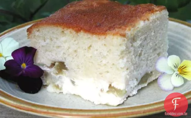 Bolo De Creme De Ruibarbo