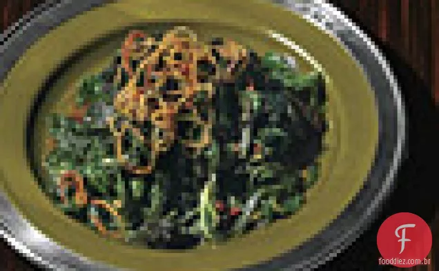 Frigideira verdes com chalotas crocantes e cidra Gastrique