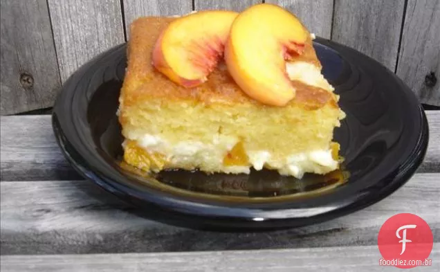 Bolo De Pêssego
