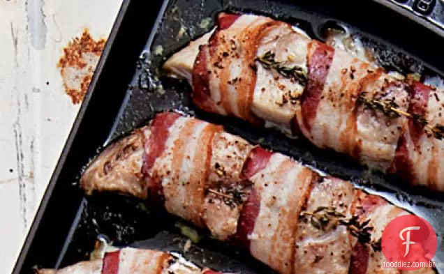 Peixe azul embrulhado em Bacon