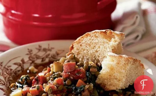 Ensopado de lentilha com presunto e verduras