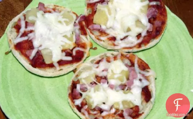 Ham & Pineapple Pizza Muffins