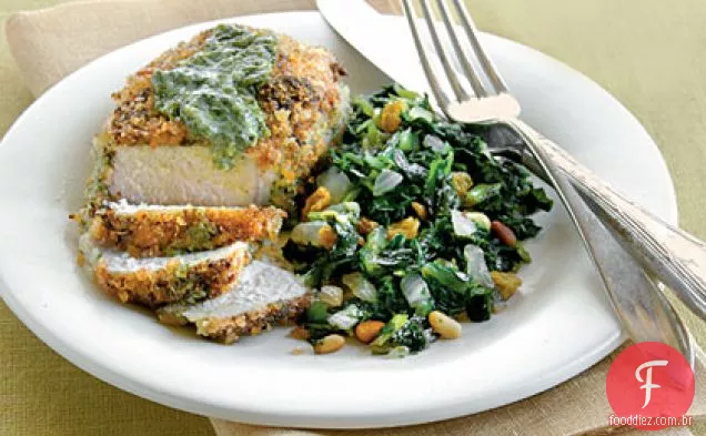 Costeletas de porco com crosta de Pesto com couve agridoce