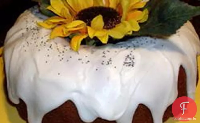 Bolo De Sementes De Papoula Creme Azedo