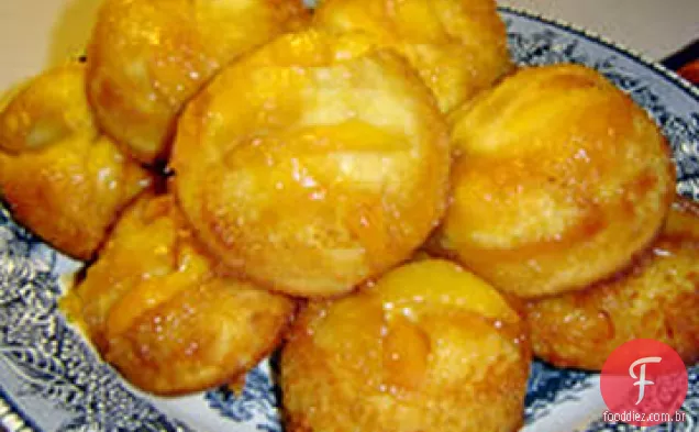 Muffins De Pêssego De Cabeça Para Baixo