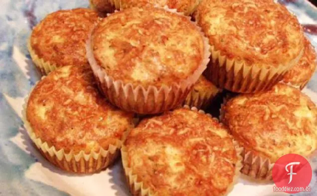 Muffins de tomate e queijo Cottage secos ao sol (vegetarianos)
