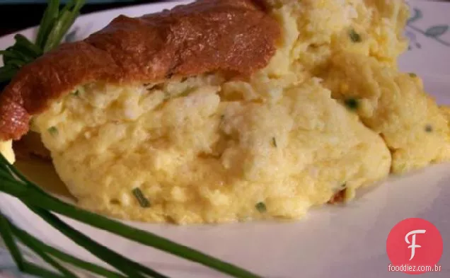 Suflê de queijo com cebolinha e cebolinha