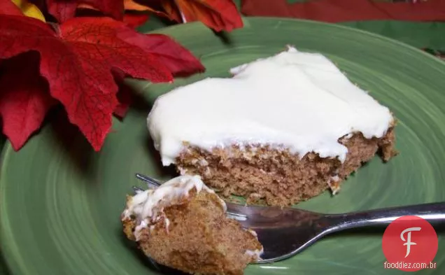 Bolo De Compota De Maçã Com Cobertura De Cream Cheese