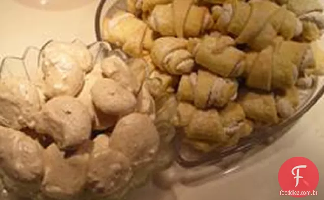 Hungarian Nut Horns