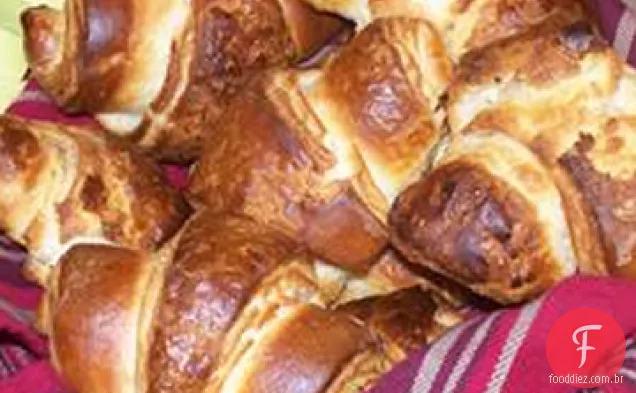 Croissants Franceses Tradicionais Em Camadas