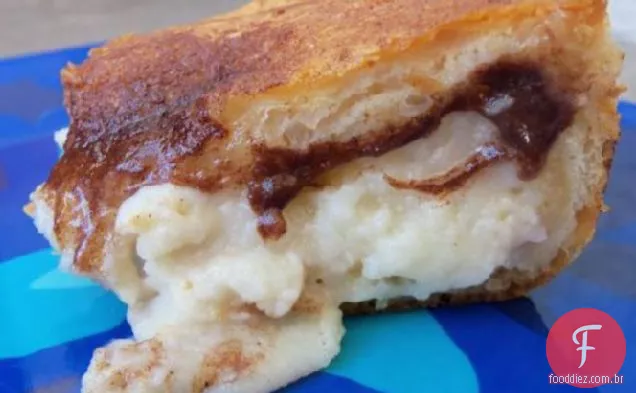 Creme De Queijo Canela Crescentes