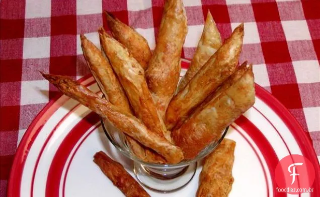 Phyllo Pizza com tomate fresco e queijo Feta