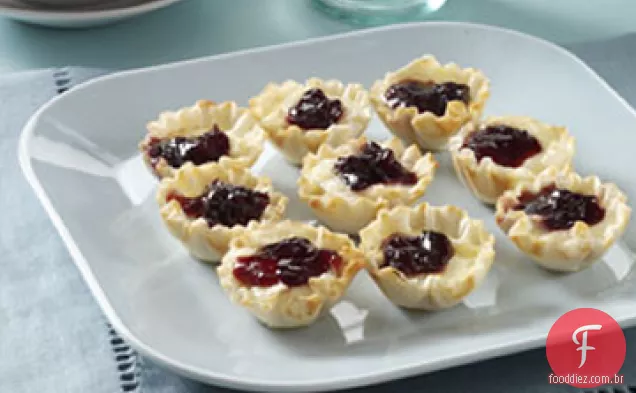 Brie Phyllo Cups