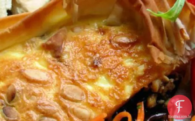 Cebola Vermelha Caramelizada E Torta De Pinhão