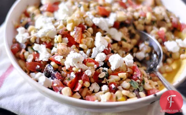 Herbed Milho Doce E Salada De Tomate