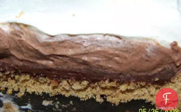 Torta Fresca Do Chocolate Da Camada Tripla Do Chicote