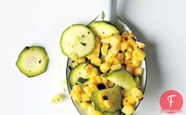 Salada Crua De Milho E Abobrinha