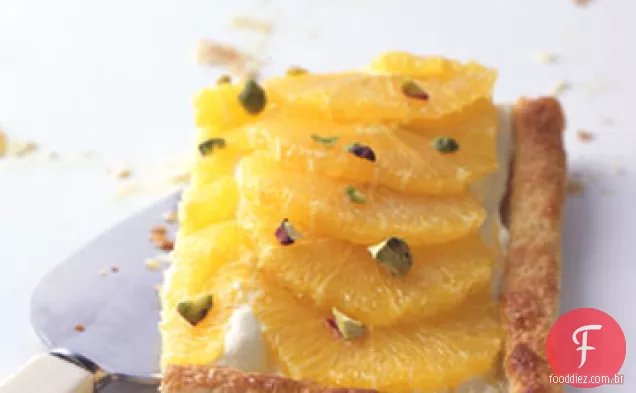 Torta de laranja com creme de laranja e pistache
