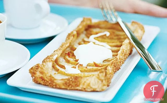 Tortas de Pêra rústicas com Crème Fraîche