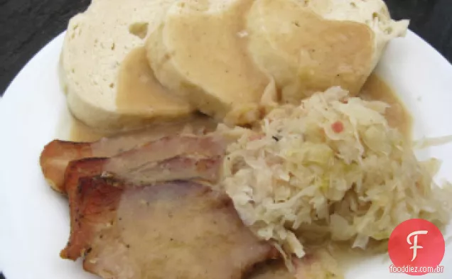 Chucrute, bolinhos, com dedos de Porco, Porco ou cachorro-quente
