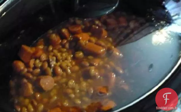 Crock Pot cachorros-quentes / francos e feijão-fácil