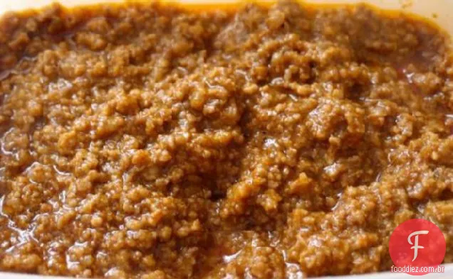 Gosto de Cachorro De Porco de Yocco com molho de pimenta