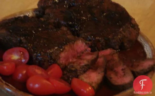 Coelho em um vinho branco, Bacon, cebola e molho de cogumelos