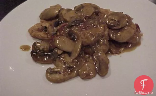 Refogue O Frango Com Molho De Páprica