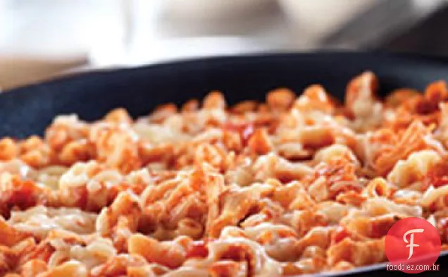 Frigideira rápida frango e macarrão parmesão
