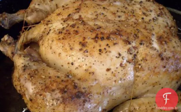 Frango assado incrivelmente suculento e saboroso