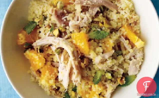 Frango com cuscuz e laranja