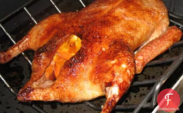 Pato Inteiro Esfregado Com Citrinos
