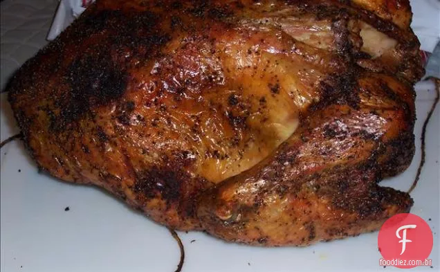 Peru assado de Gordon Ramsay com limão, salsa e alho