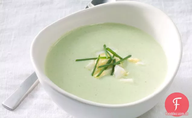 Sopa De Pepino Gelado Com Hortelã, Agrião E Queijo Feta