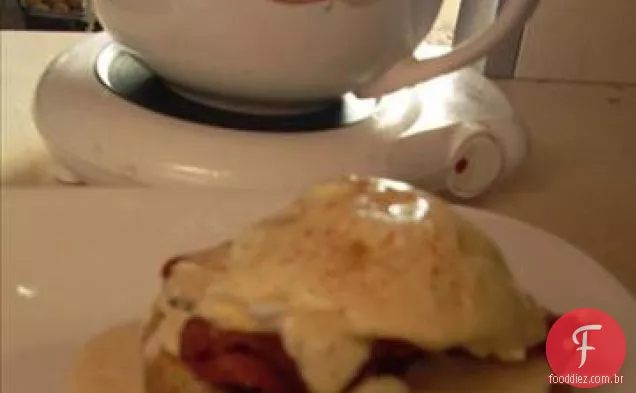 Ovos Benedict Com Molho Holandês Vegano