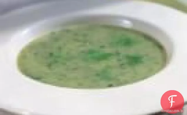 Sopa gelada de batata-alho-poró com Erva-doce e agrião (vichyssoise)