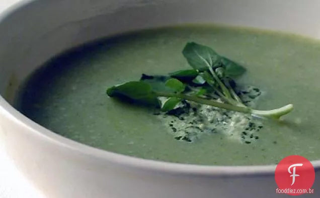 Abobrinha - sopa de leitelho com Pesto de agrião