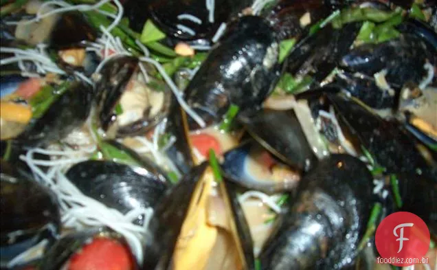 Cozze Umbro (mexilhões em molho de tomate italiano)