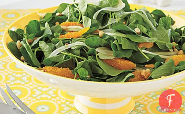 Salada de laranja, erva-doce e agrião