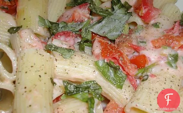 Macarrão caseiro da vovó e queijo