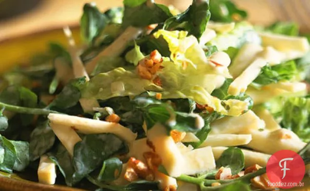 Raiz de aipo - salada de agrião com molho cremoso Dijon
